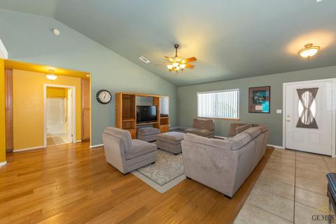 27981 Hialeah Dr, Tehachapi, CA 93561 photo 7