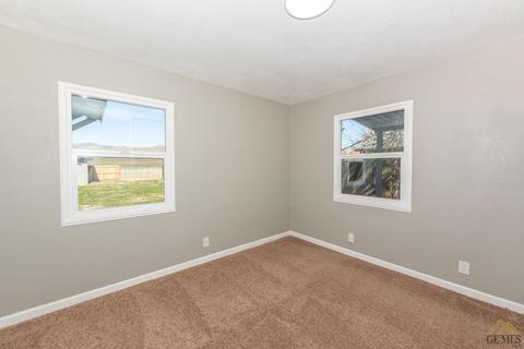 315 E J St, Tehachapi, CA 93561 photo 12