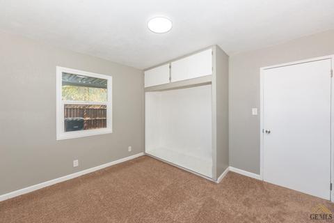 315 E J St, Tehachapi, CA 93561 photo 13