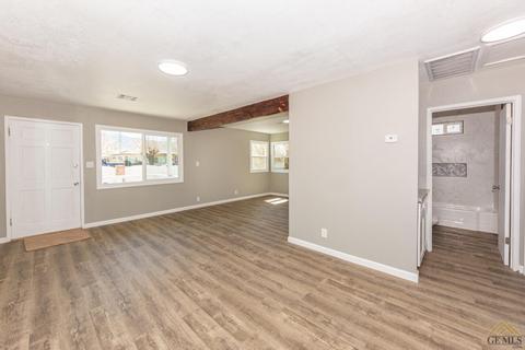 315 E J St, Tehachapi, CA 93561 photo 6