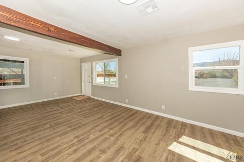 315 E J St, Tehachapi, CA 93561 photo 7