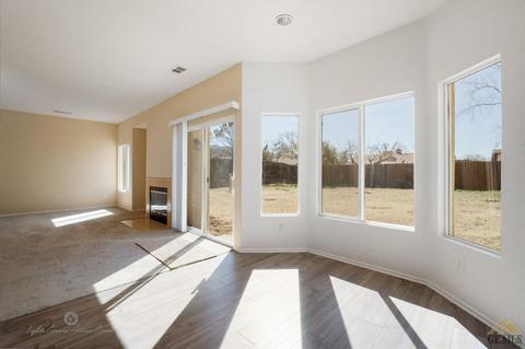 1009 S Green St, Tehachapi, CA 93561 photo 14