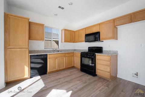 1009 S Green St, Tehachapi, CA 93561 photo 11