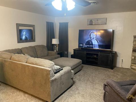 102 E Warren St, Taft, CA 93268 photo 7