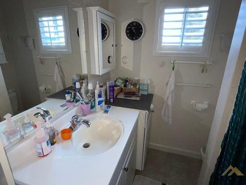 211 N Green St, Tehachapi, CA 93561 photo 9