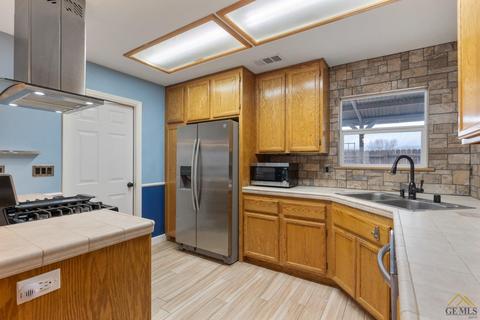 29940 Caddy Ln, Tehachapi, CA 93561 photo 6