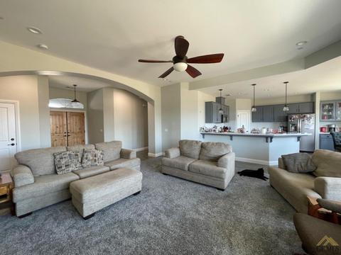 406 Palm St, Taft, CA 93268 photo 8