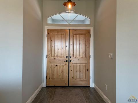 406 Palm St, Taft, CA 93268 photo 5