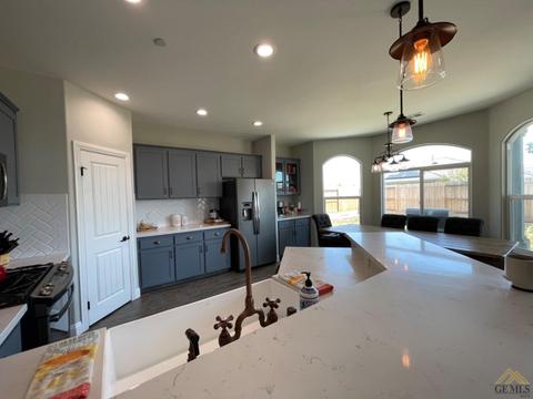406 Palm St, Taft, CA 93268 photo 9