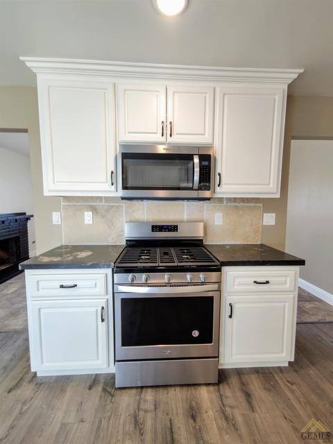 1124 State Ave, Shafter, CA 93263 photo 6