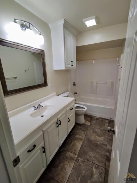 1124 State Ave, Shafter, CA 93263 photo 11