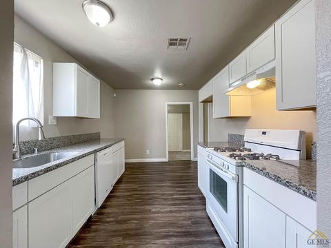 1915 4th St, Wasco, CA 93280 photo 7