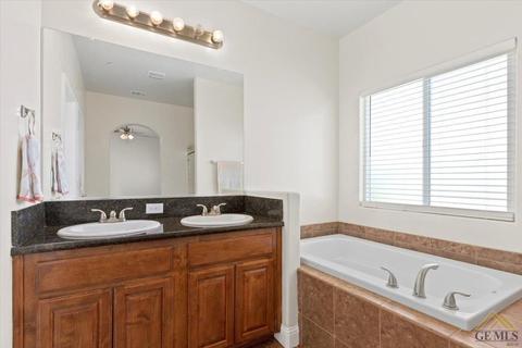 709 Celestial Way, Wasco, CA 93280 photo 14