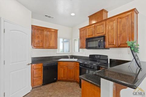 709 Celestial Way, Wasco, CA 93280 photo 8