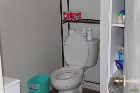 1130 7th Pl, Wasco, CA 93280 photo 6