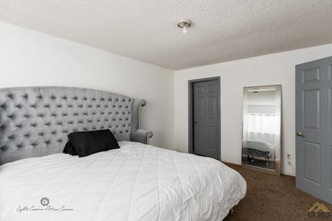 2713 Eric Ct, Bakersfield, CA 93306 photo 12