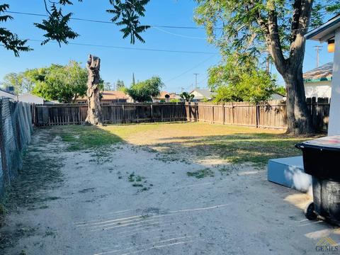 1045 4th Pl, Wasco, CA 93280 photo 9