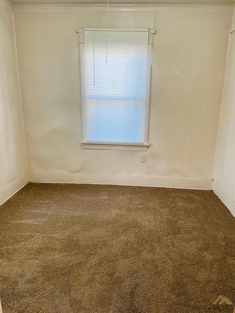 1045 4th Pl, Wasco, CA 93280 photo 6