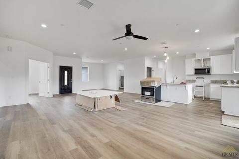 20204 Sears Dr, Tehachapi, CA 93561 photo 4