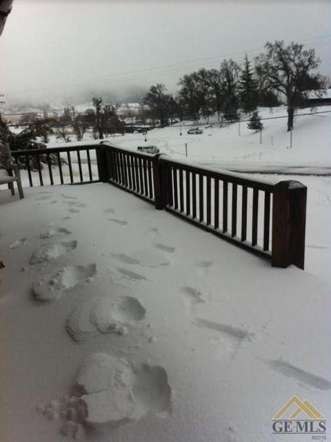 29521 N Lower Valley Rd, Tehachapi, CA 93561 photo 4