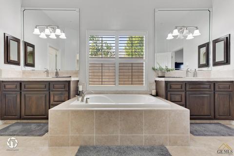 12808 Eversham Dr, Bakersfield, CA 93311 photo 31
