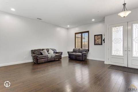 12808 Eversham Dr, Bakersfield, CA 93311 photo 9