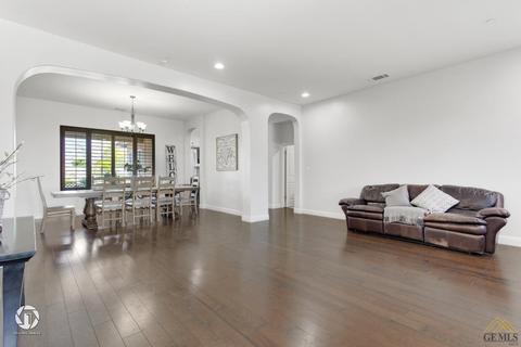 12808 Eversham Dr, Bakersfield, CA 93311 photo 7