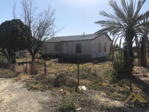 27529 Pine St, Taft, CA 93268 photo 4