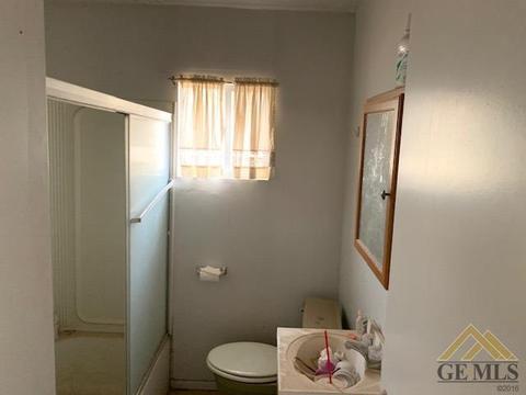 112 Fillmore St, Taft, CA 93268 photo 11