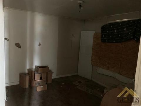 112 Fillmore St, Taft, CA 93268 photo 12