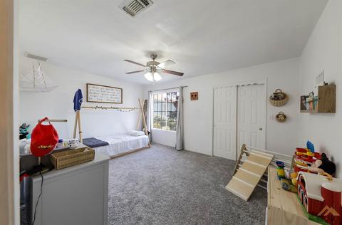1011 Meyer St, Arvin, CA 93203 photo 10