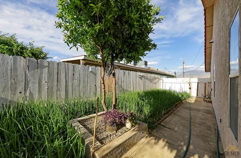 1011 Meyer St, Arvin, CA 93203 photo 24
