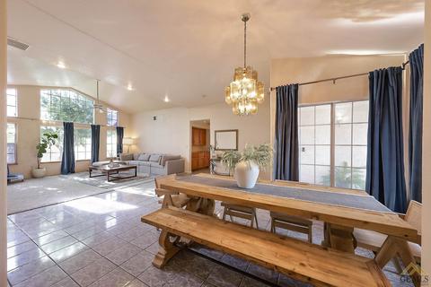 1011 Meyer St, Arvin, CA 93203 photo 6