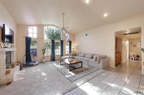 1011 Meyer St, Arvin, CA 93203 photo 7