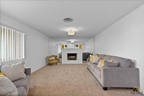 2807 Driller Ave, Bakersfield, CA 93306 photo 4