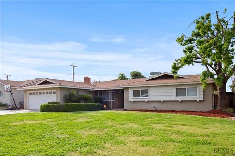 2807 Driller Ave, Bakersfield, CA 93306 photo 2