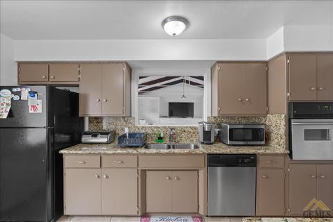 2807 Driller Ave, Bakersfield, CA 93306 photo 9