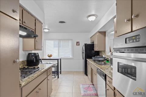 2807 Driller Ave, Bakersfield, CA 93306 photo 10