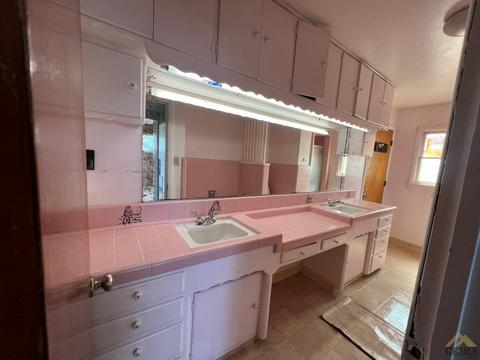 319 Buchanan St, Taft, CA 93268 photo 29