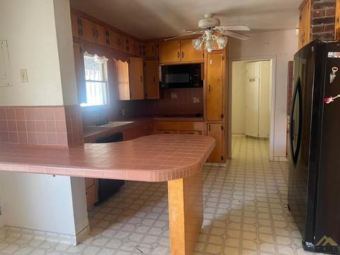 319 Buchanan St, Taft, CA 93268 photo 17