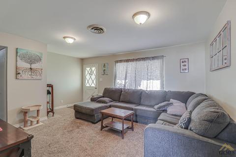 506 Tyler St, Taft, CA 93268 photo 3