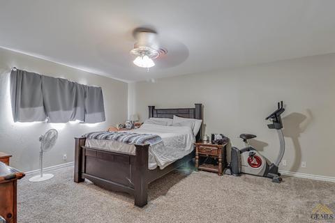 506 Tyler St, Taft, CA 93268 photo 8