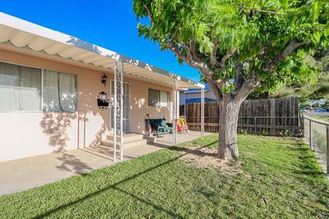 506 Tyler St, Taft, CA 93268 photo 2