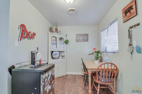 506 Tyler St, Taft, CA 93268 photo 7