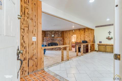 18500 Buckeye Pl, Tehachapi, CA 93561 photo 4