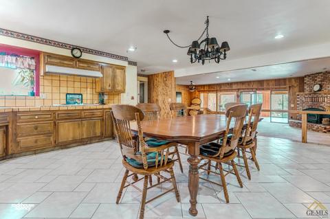 18500 Buckeye Pl, Tehachapi, CA 93561 photo 7