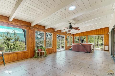 18500 Buckeye Pl, Tehachapi, CA 93561 photo 17