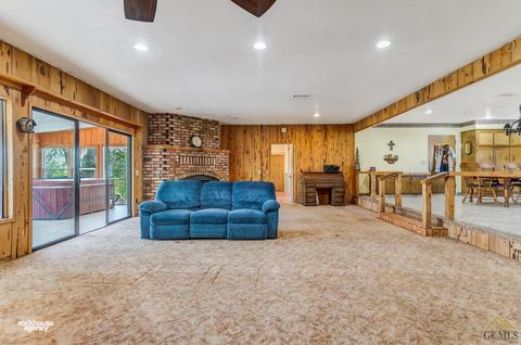 18500 Buckeye Pl, Tehachapi, CA 93561 photo 11