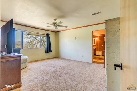 18500 Buckeye Pl, Tehachapi, CA 93561 photo 22