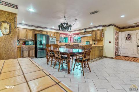 18500 Buckeye Pl, Tehachapi, CA 93561 photo 8